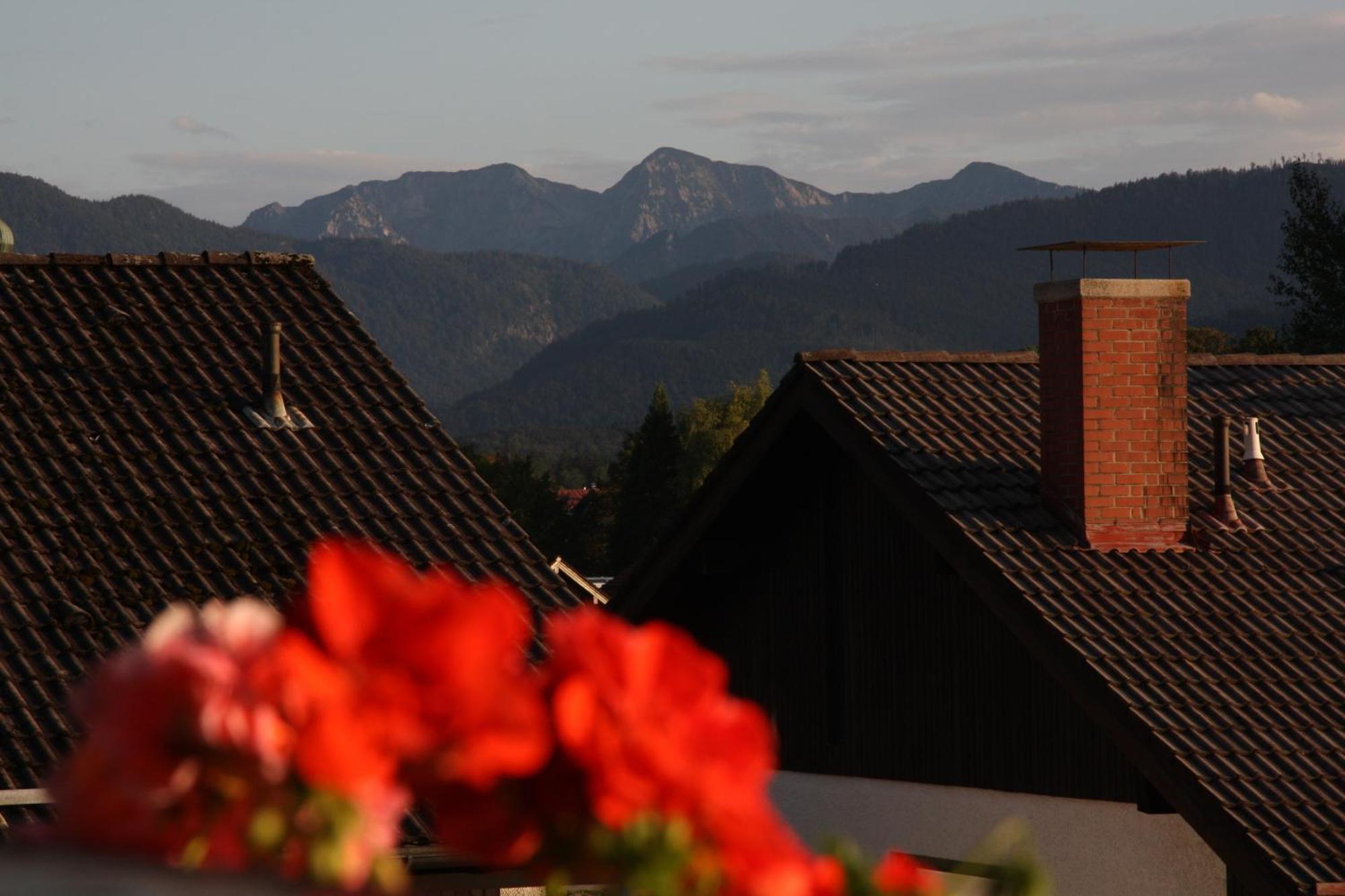 Gaestehaus Sonnleit'N Lenggries Exterior photo
